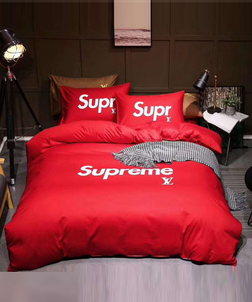 Supreme Lv Logos Bedding Set